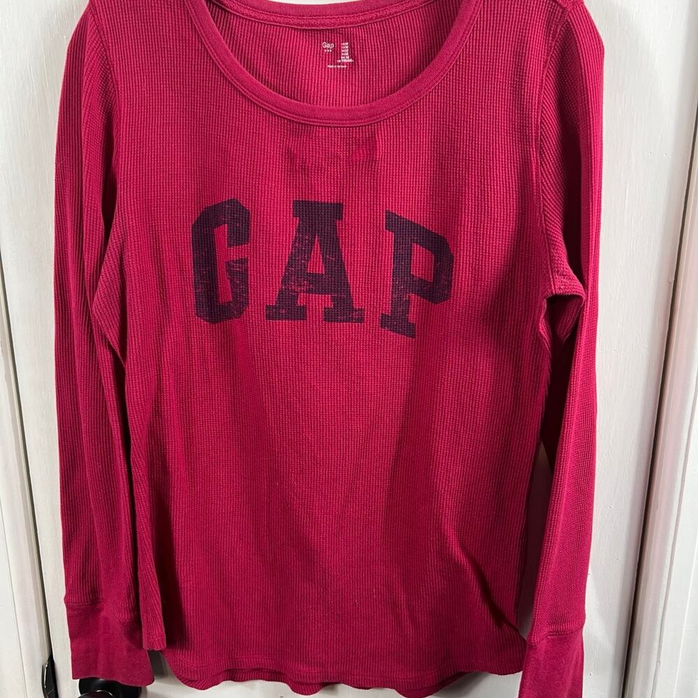 Gap cranberry logo thermal long sleeve top.  Size medium